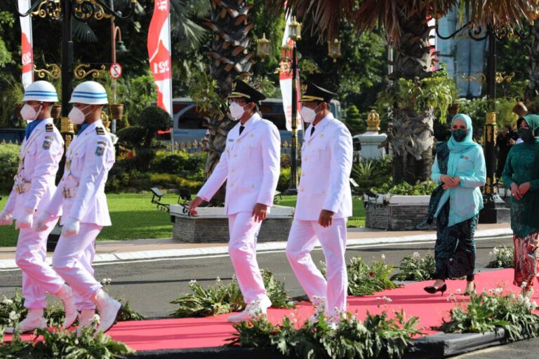 fb8b751e-a131-4fb3-8d3d-a06e5f3a7524